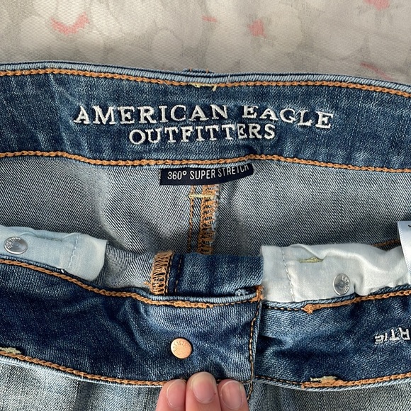 American Eagle Jean Shorts - Picture 3 of 4